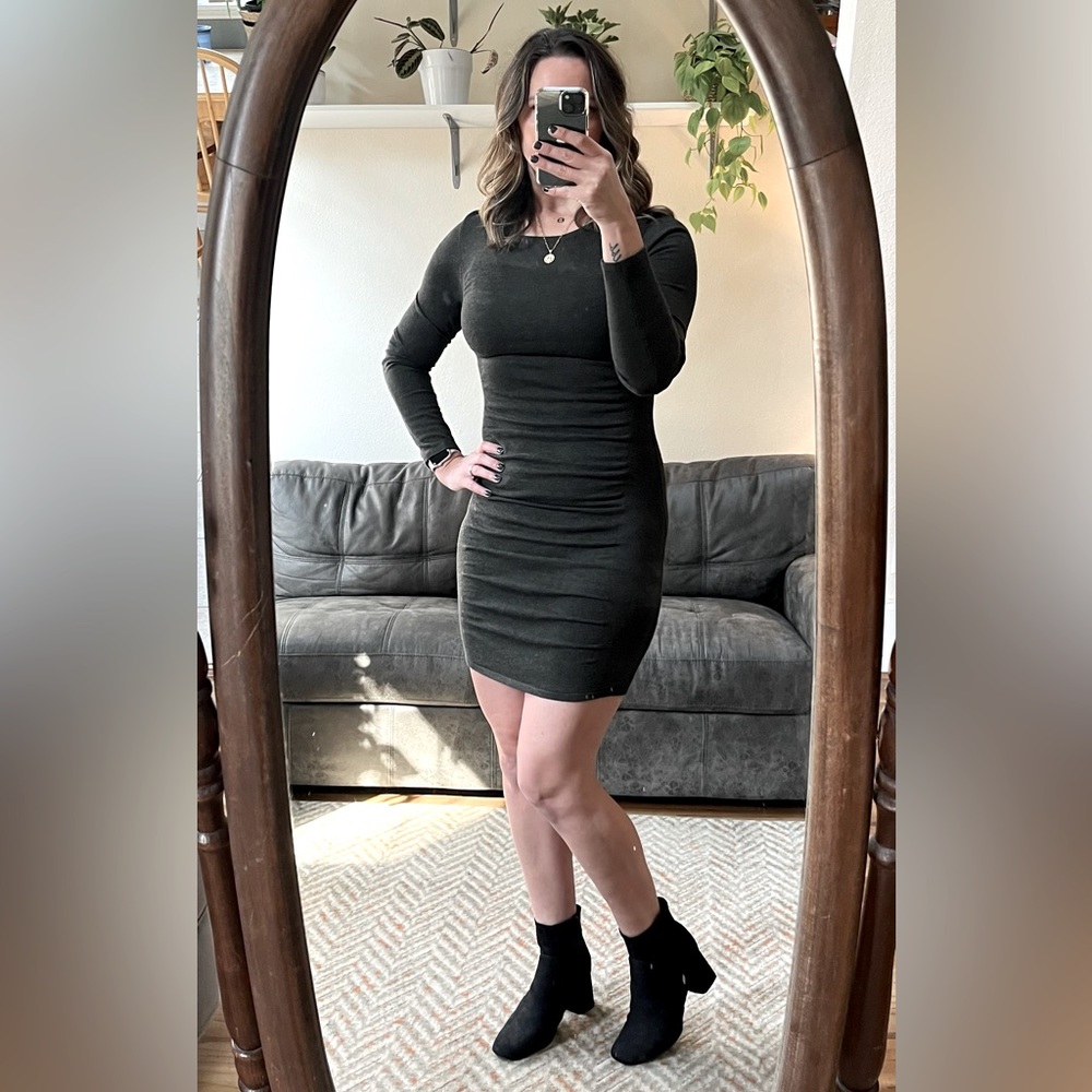 Express knit dress. Green. Size small.